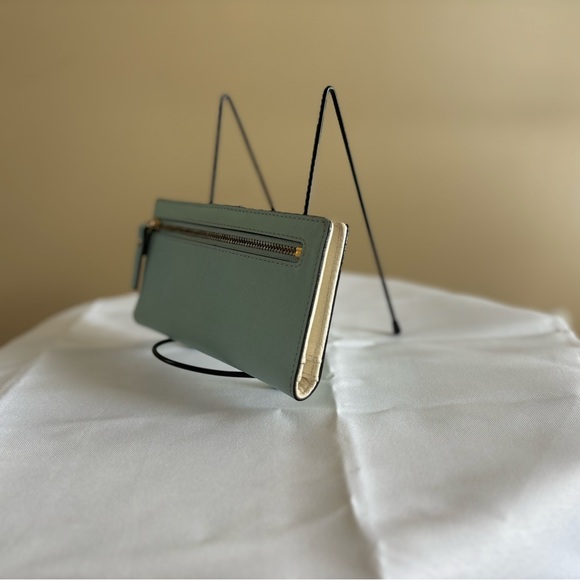 EUC Kate Spade New York blue bi-fold wallet - Picture 3 of 12